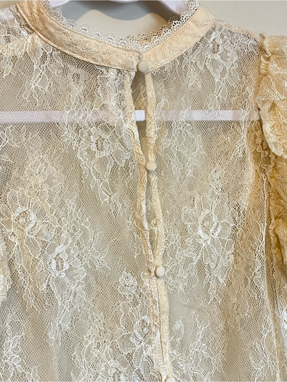 Free People Ivory Lace Blouse Size Medium - Picture 6 of 9